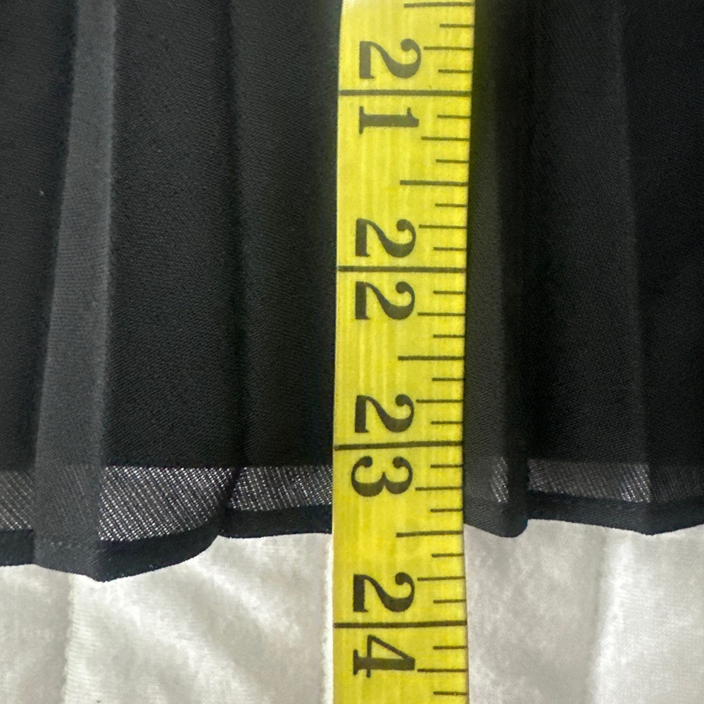 Escada Top Womens US 10 Black Crepe Sleeveless Peplum Minimalist Quiet Luxury - Picture 12 of 12